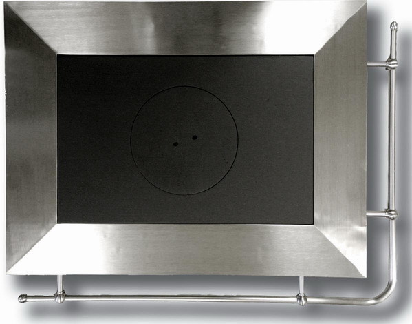 K01. Platni rozsdamentes kerettel